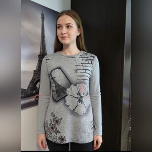 Chic Gray Graphic Women's Sweatshirt